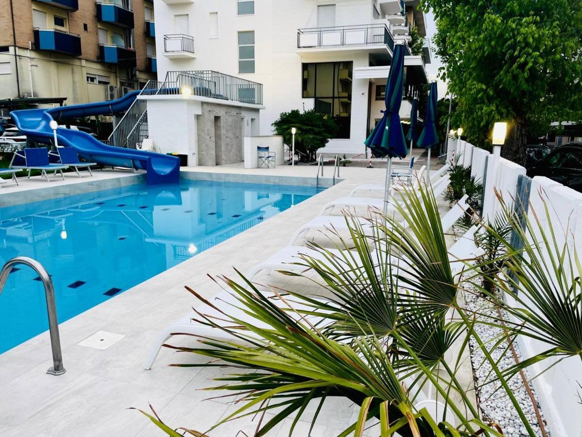Clubhotel Residence Cesenatico Exterior foto